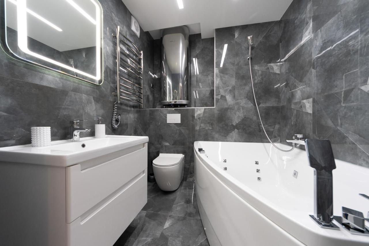 Luxrent Kreshatik Arenacity Skybar Київ Екстер'єр фото