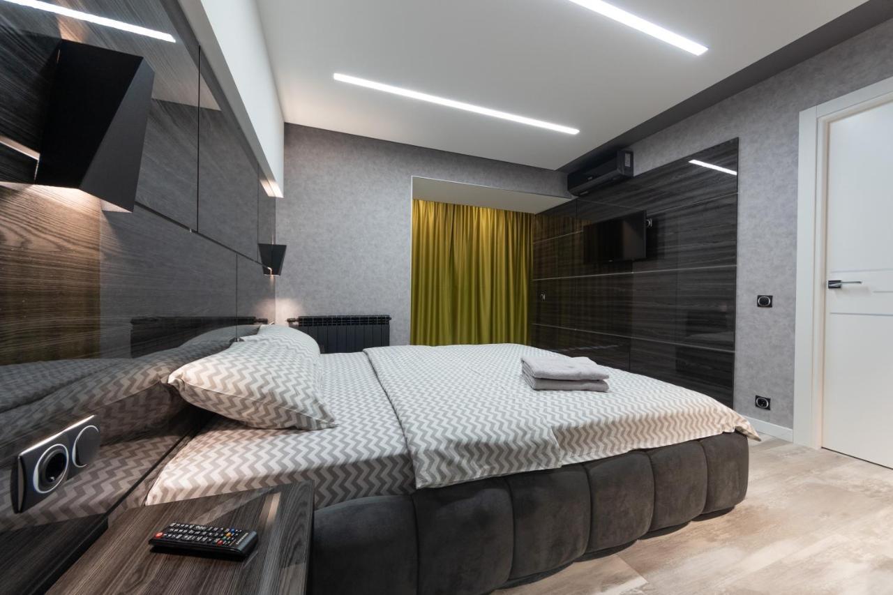 Luxrent Kreshatik Arenacity Skybar Київ Екстер'єр фото