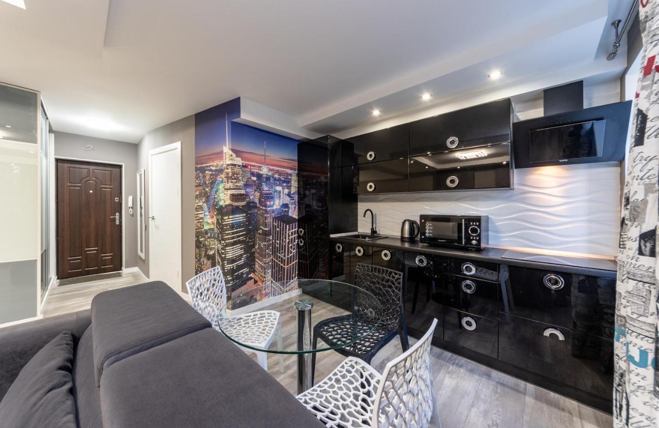 Luxrent Kreshatik Arenacity Skybar Київ Екстер'єр фото